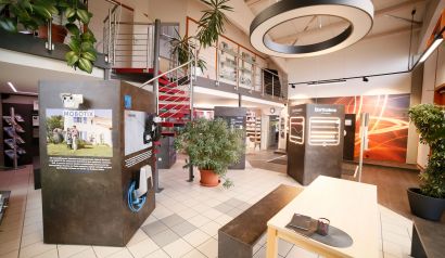 Slider-Großaufnahme: Showroom mit Galerie
